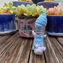 Load image into Gallery viewer, GECKO - GRAPE, HANDSTAND