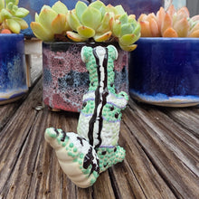 Load image into Gallery viewer, GECKO - JADE, STANDING