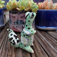 Load image into Gallery viewer, GECKO - JADE, STANDING