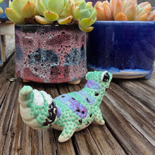 Load image into Gallery viewer, GECKO - JADE, ON BELLY