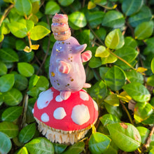 Load image into Gallery viewer, MOLE + DONUTS ON MUSHROOM