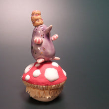 Load image into Gallery viewer, MOLE + DONUTS ON MUSHROOM